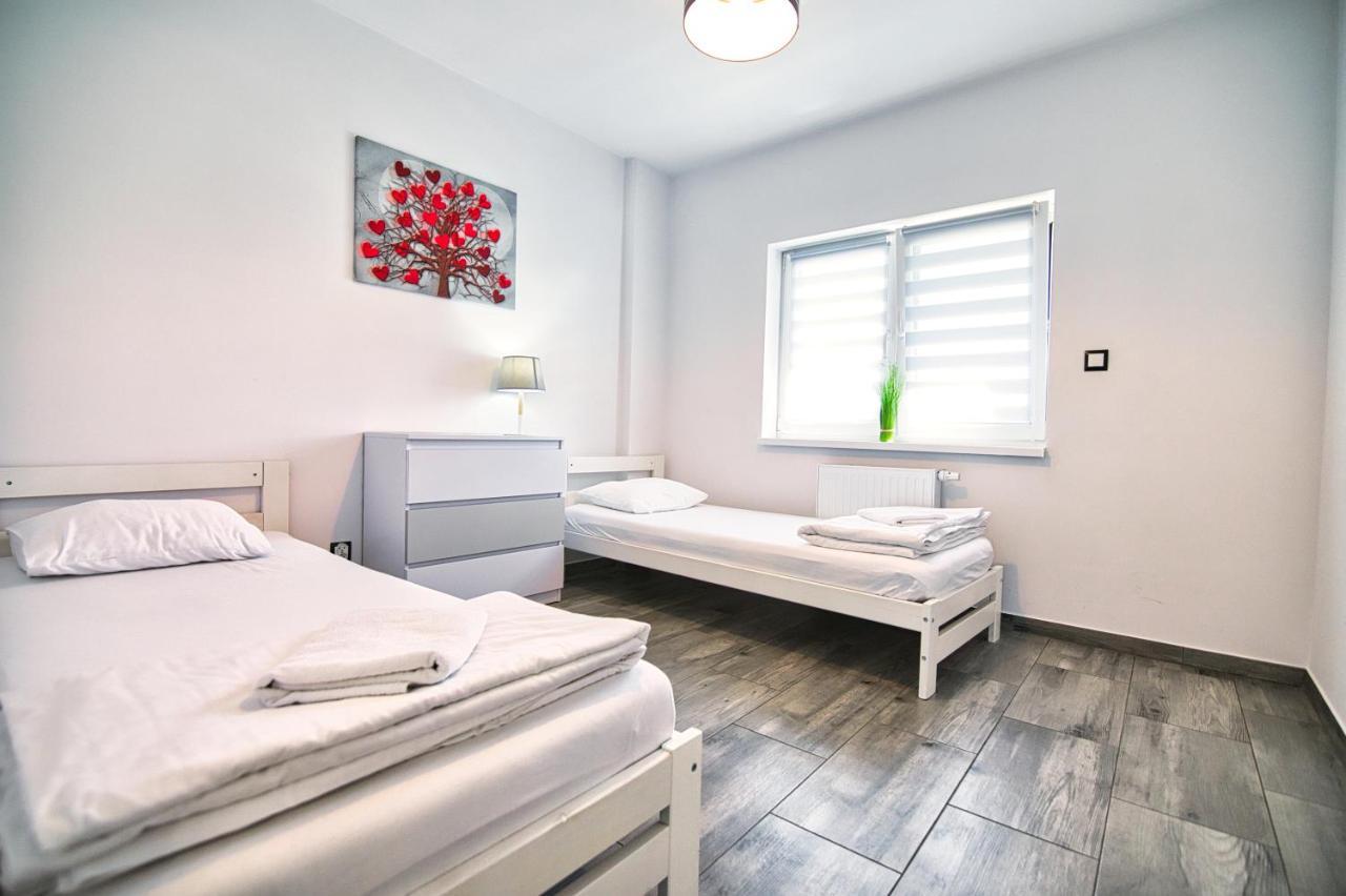 Apartamenty Izabell By Housine Zator Zewnętrze zdjęcie
