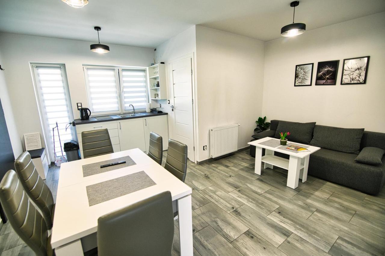 Apartamenty Izabell By Housine Zator Zewnętrze zdjęcie